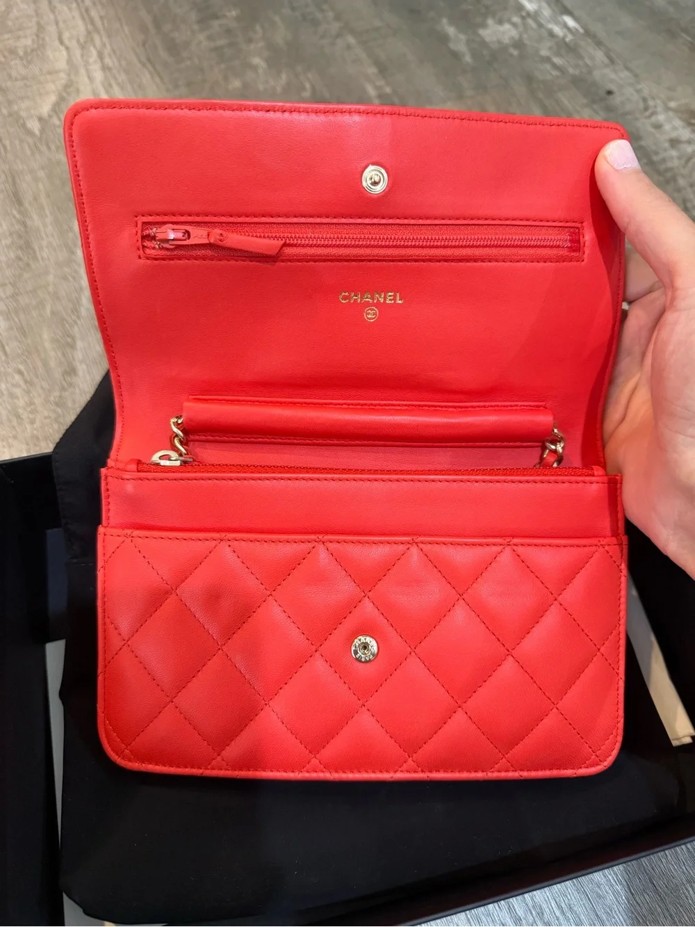 Authentic Chanel wallet on chain